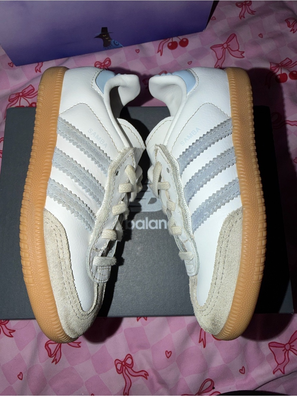 adidas Kids White Sneakers with Light Gray Stripes and Gum Sole